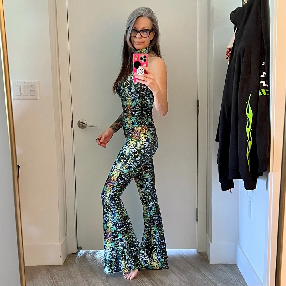 💙🫧NWOT Warrior Within Design Green Liquid Light Set-Top XS/Slim Bells pants S💚🫧 - Picture 2 of 11